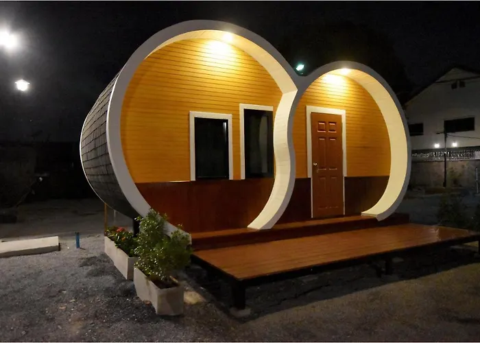 Tiny Hut Resort